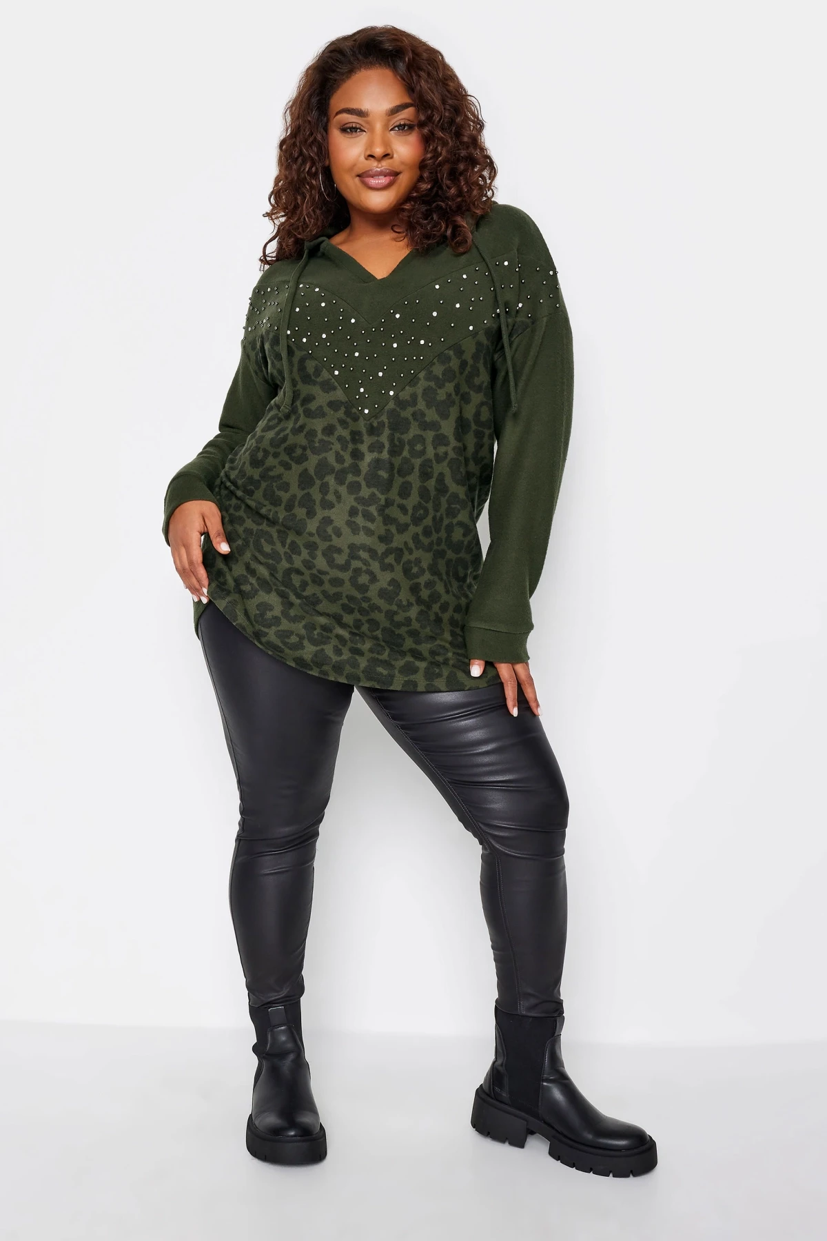 Büyük Beden V Yaka Kapüşonlu Taş Detaylı Leopar Desenli Sweatshirt 285009